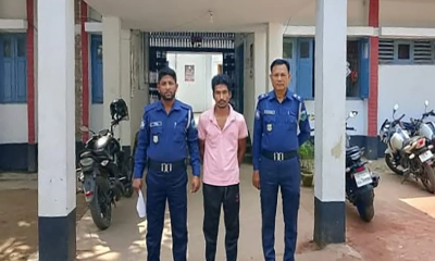 বাবাকে মেরে পুকুরে ফেলে দেয় ছেলে