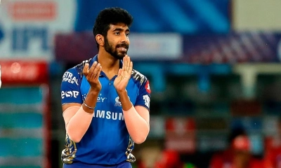 মুম্বাই ইন্ডিয়ান্স শিবিরে যোগ দিলেন বুমরাহ