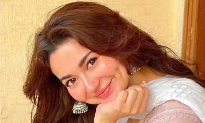 কটাক্ষের শিকার হানিয়া আমির