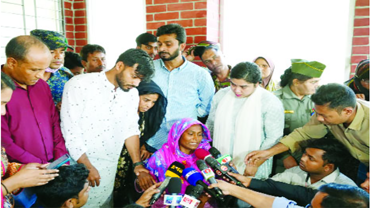 তিন আসামির খালাসে অসন্তুষ্ট আছিয়ার মা, ক্ষোভ এলাকাবাসীর