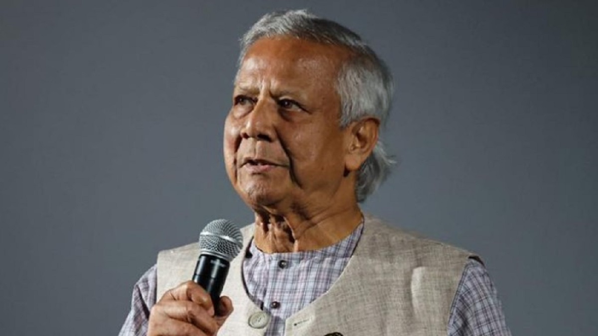 ব্যাংকক থেকে দেশে ফিরছেন প্রধান উপদেষ্টা