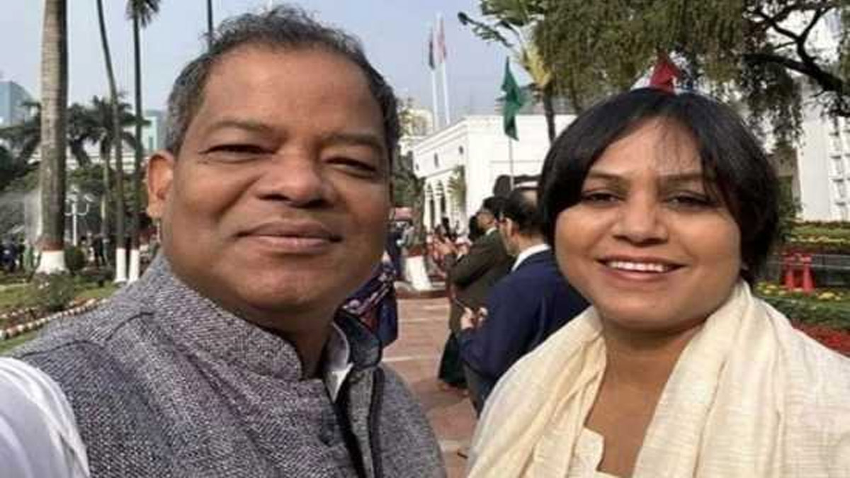 সাংবাদিক শাকিল আহমেদ ও ফারজানা রুপা। ছবি- সংগৃহীত
