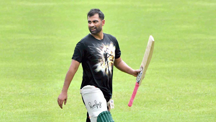 ব্যাট রেখে ভোটের মাঠে তামিম?
