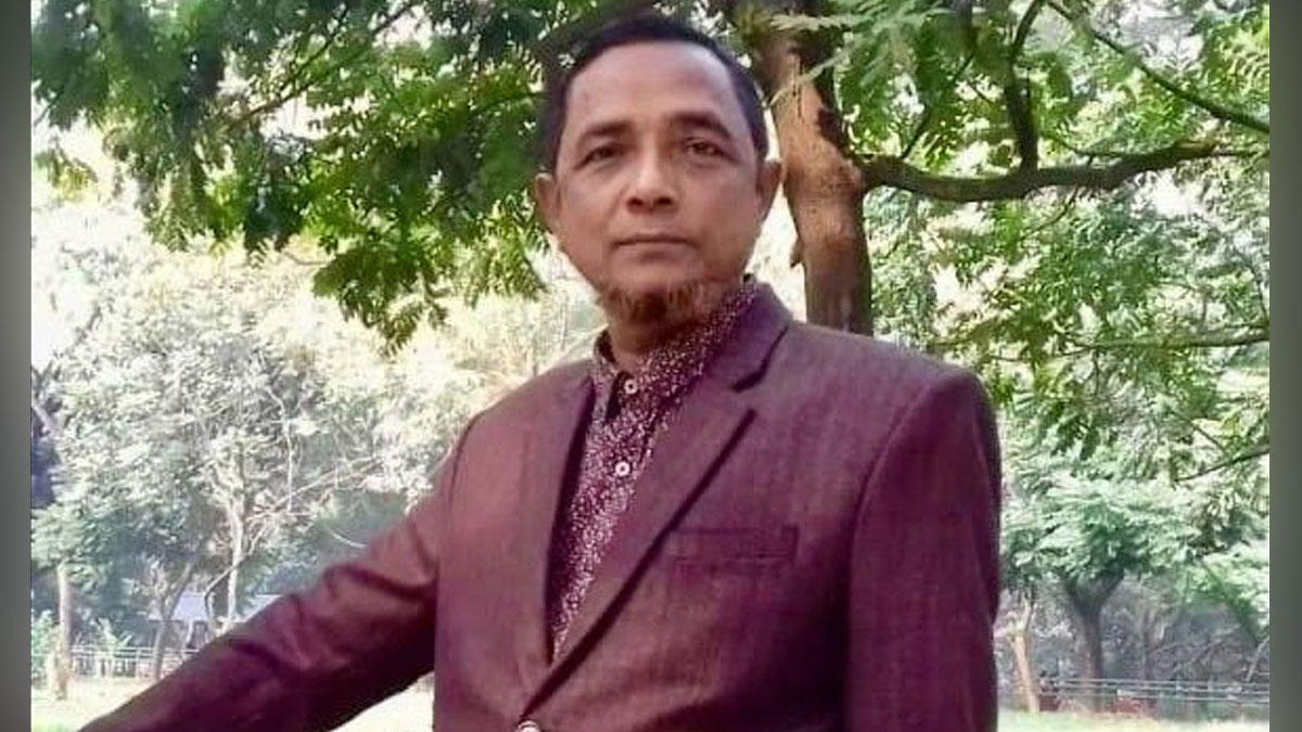 মেয়েকে পরীক্ষা দিতে পাঠালেন মৃত্যুপথযাত্রী শিক্ষক বাবা, অতঃপর...
