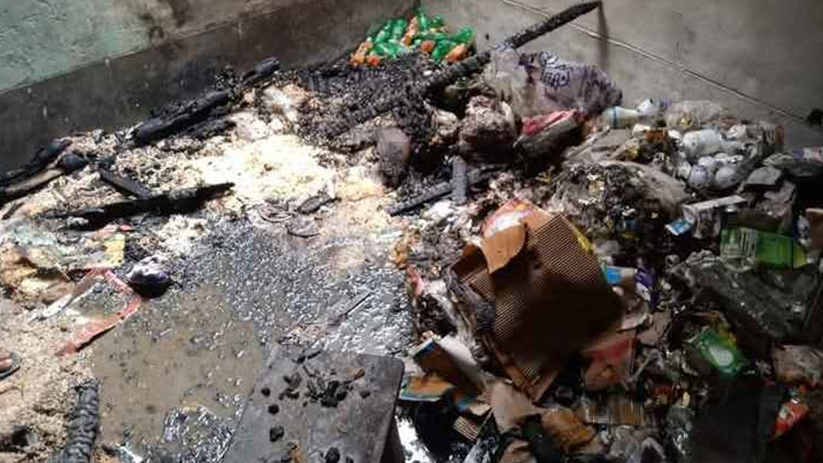 গাইবান্ধায় আগুনে ৫ দোকান পুড়ে ছাই, ৩০ লক্ষ টাকার ক্ষতি