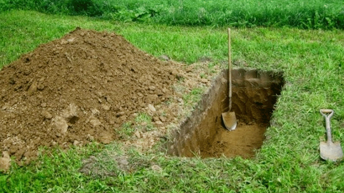 কবরে মাটি দেওয়ার দোয়া