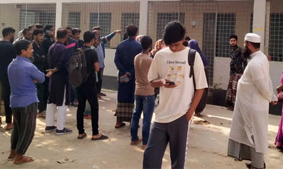নগরীর গুলকিবাড়ী এলাকায় ছুরিকাঘাতে হত্যার পর আত্মহত্যার ঘটনা ঘটে। ছবি- সংগৃহীত