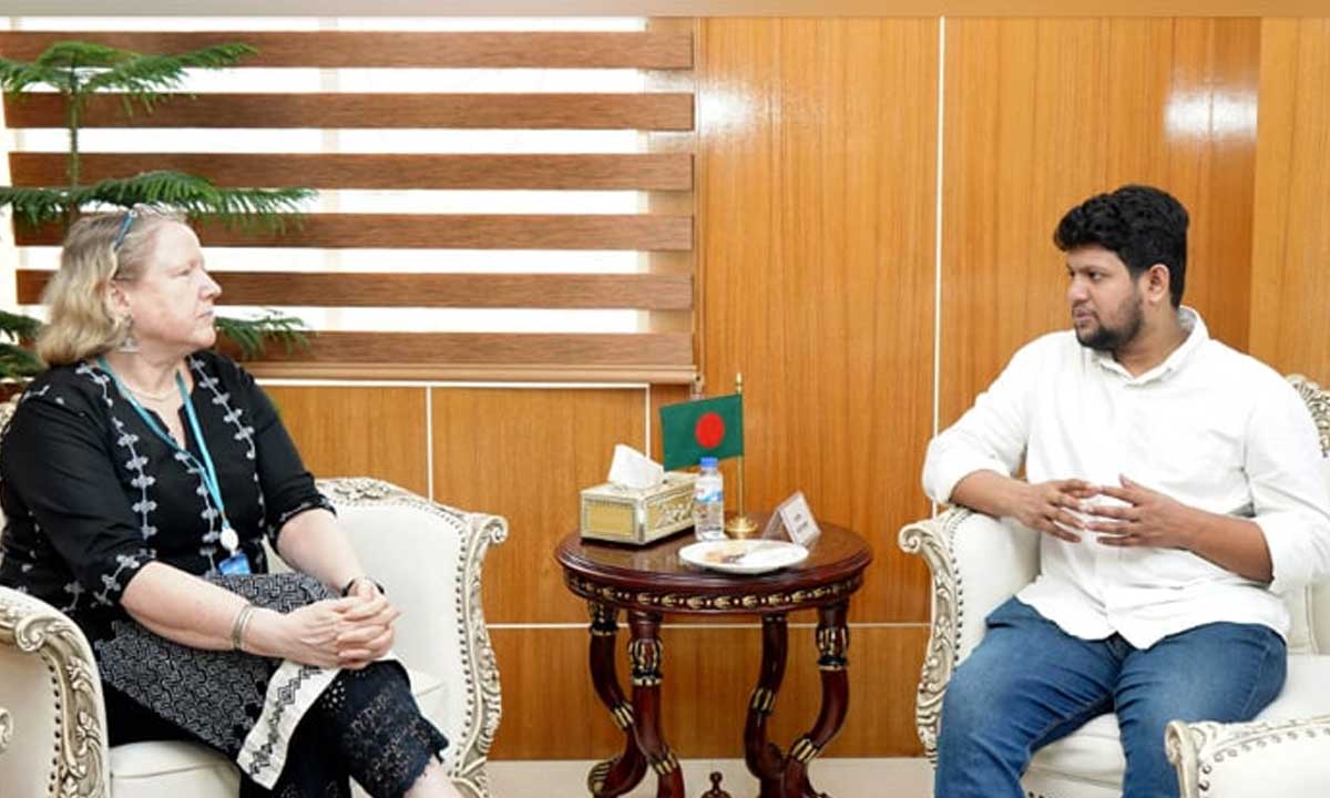 তথ্য ও সম্প্রচার উপদেষ্টা মাহফুজ আলমের সঙ্গে আজ ইউনেস্কোর বাংলাদেশ প্রতিনিধি সুসান ভাইজ সাক্ষাৎ করেন। ছবি- সংগৃহীত