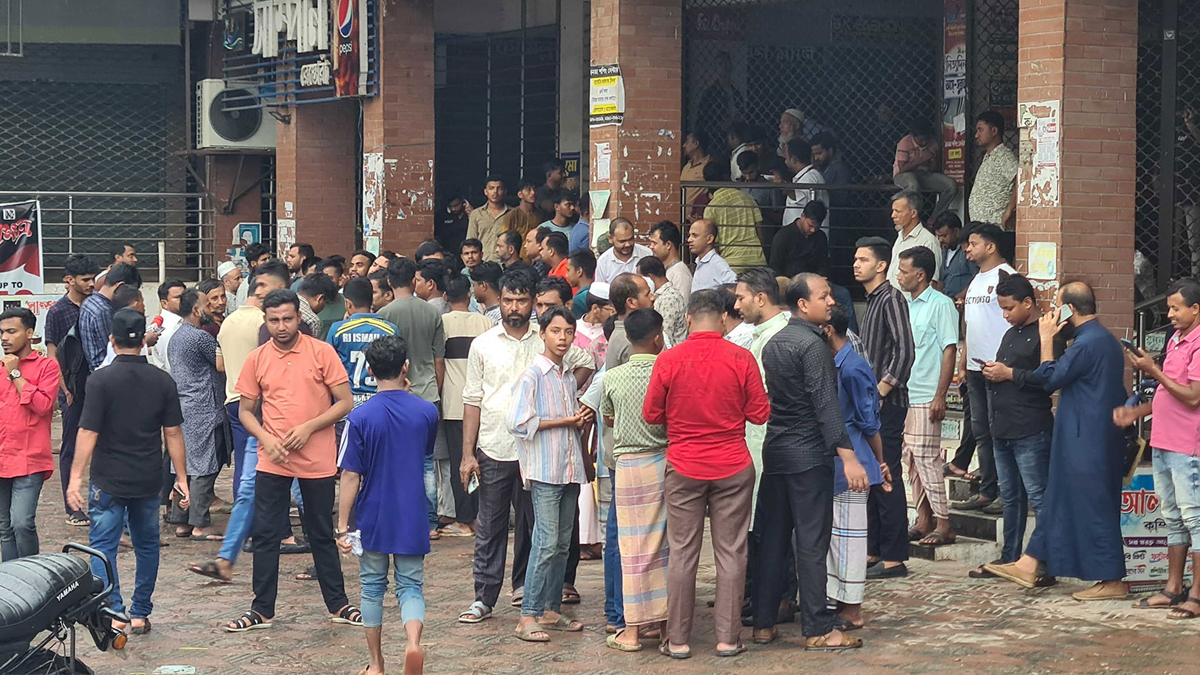 চকরিয়ায় বিএনপি নেতাকর্মীদের প্রতিবাদের মুখে জাতীয় নাগরিক পার্টির (এনসিপি) নির্ধারিত পথসভা বাতিল করা হয়েছে। ছবি- রূপালী বাংলাদেশ