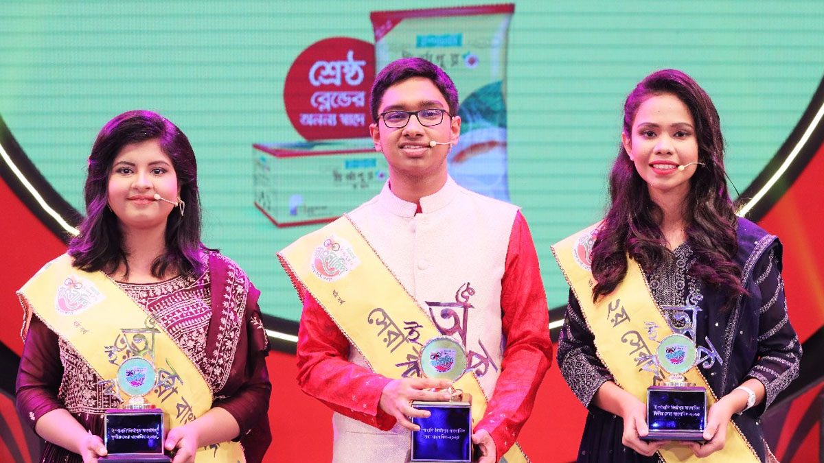 বাংলাবিদ আসরের সেরা হলেন চট্টগ্রামের অভিষেক দাশ