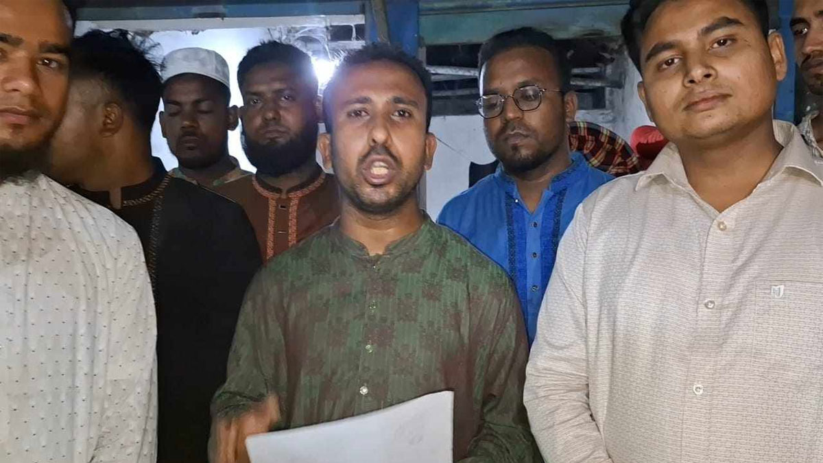 ‘আ.লীগকে নিষিদ্ধ না করলে সরকারের পদত্যাগ করা উচিত’