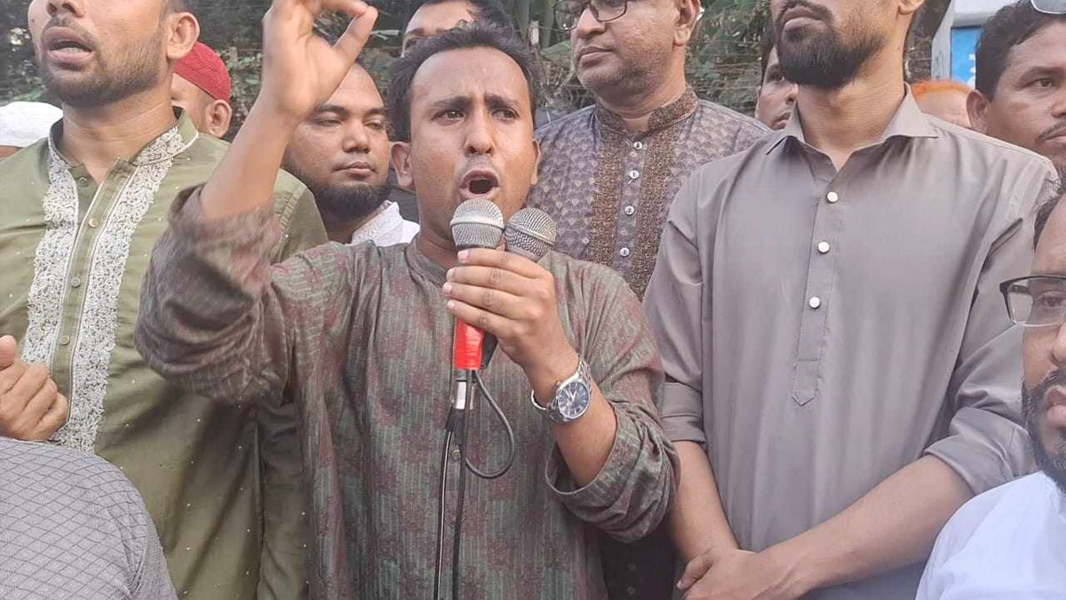 সংস্কার করে ফ্যাসিবাদ ফেরার রাস্তা বন্ধ করতে হবে: আবু হানিফ