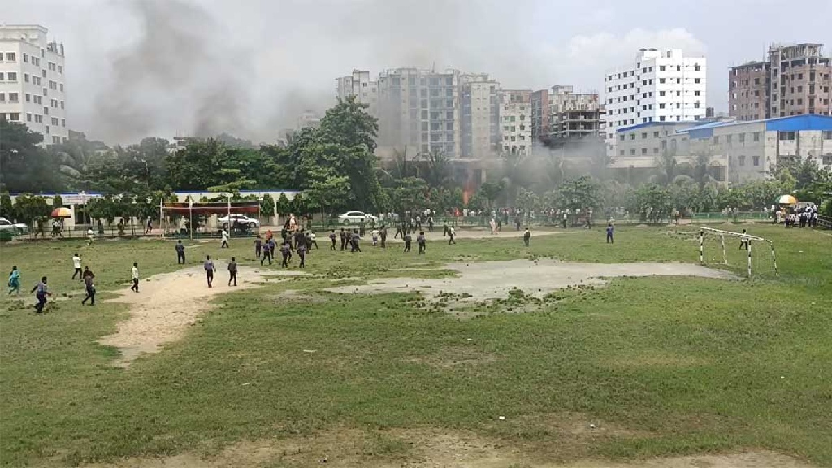 মাইলস্টোন স্কুল অ্যান্ড কলেজের ভবনে বিমান বিধ্বস্তের পর আগুন লেগে যায়। ছবি- সংগৃহীত