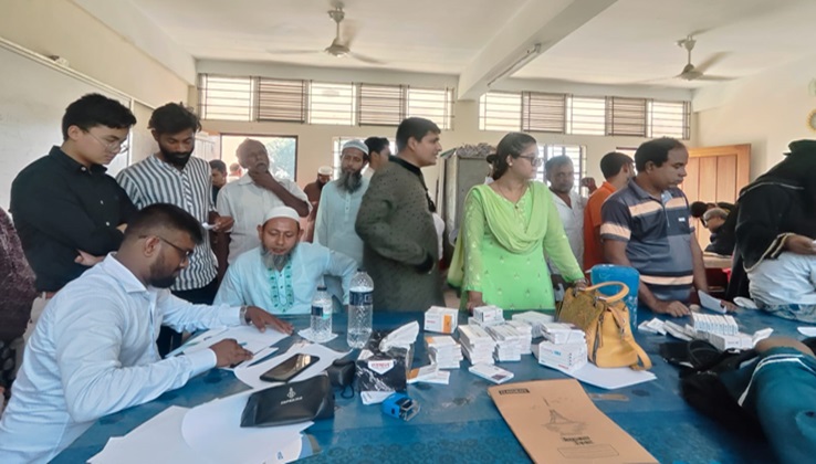 রোটারী ক্লাব অফ বিক্রমপুরের আয়োজনে ফ্রী মেডিকেল ক্যাম্প