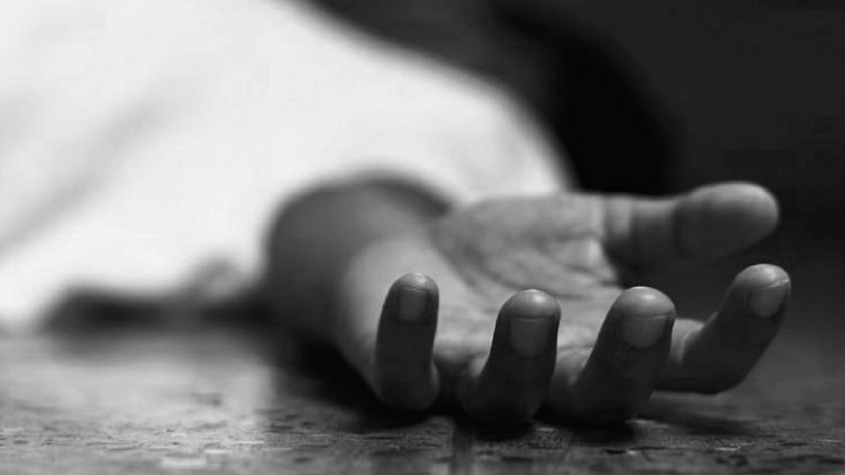 কুষ্টিয়ায় নারীর ঝুলন্ত মরদেহ উদ্ধার