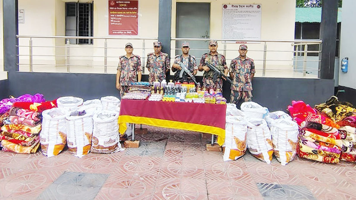 বেনাপোল সীমান্তে ৪১ লাখ টাকার চোরাচালান পণ্য আটক