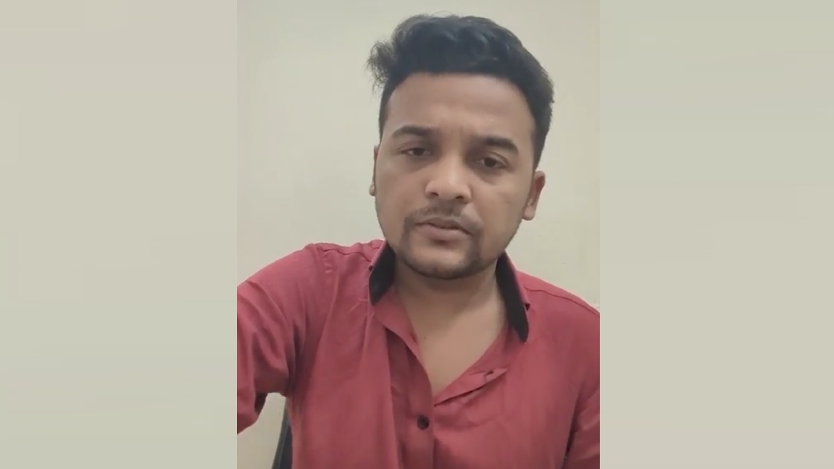টাকার জোরে বড় নেতারা বাসায় ঘুমাচ্ছে, ফেসবুকে ক্ষোভ ঝারলেন ছাত্রলীগ নেতা