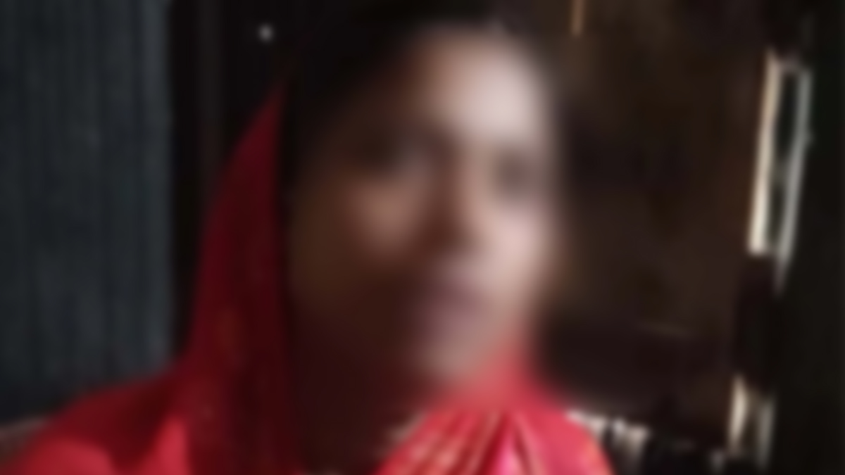 ভুক্তভোগী নারী। ছবি- রূপালী বাংলাদেশ