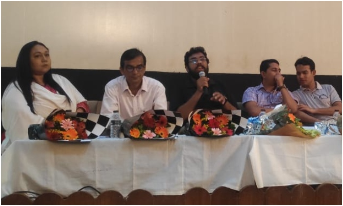 সার্চ কমিটির সঙ্গে এফডিসির কর্মীদের সভা