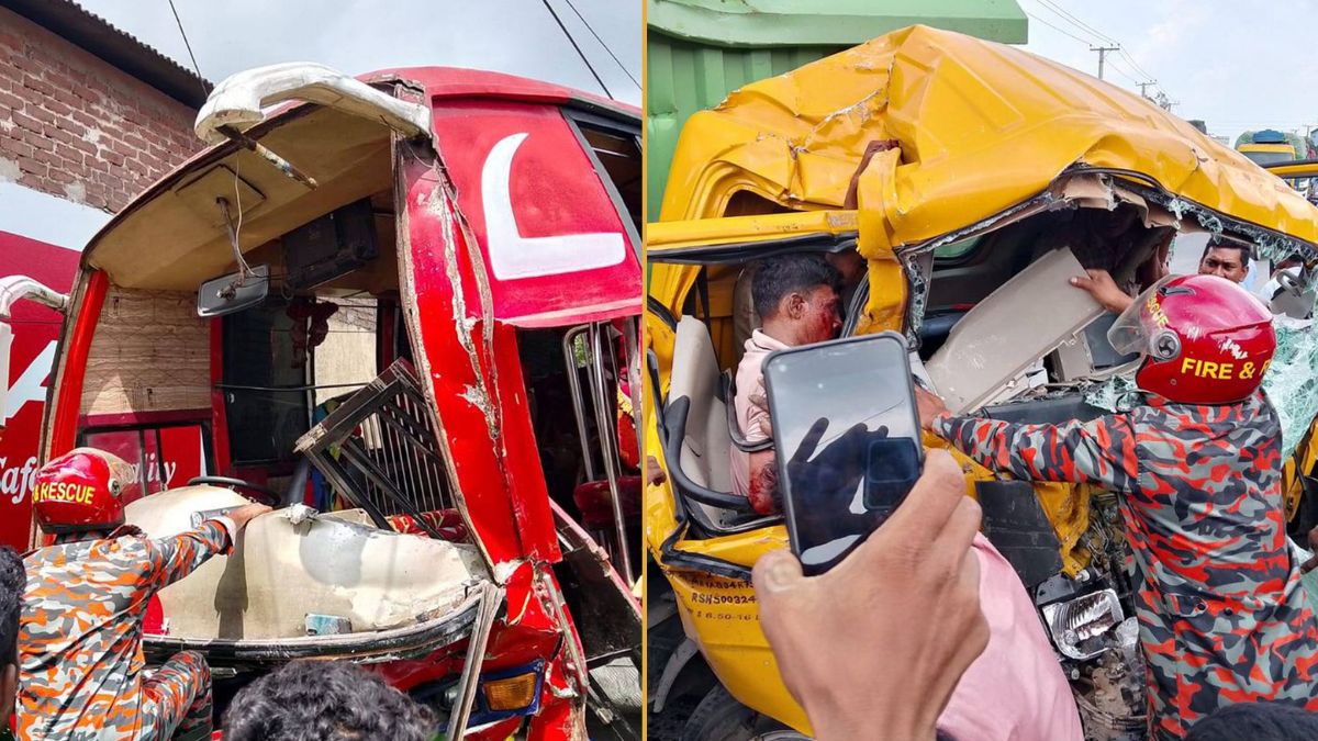 দুর্ঘটনার পর বাস-কাভার্ড ভ্যান থেকে আহতদের উদ্ধার করেন ফুলবাড়ী ফায়ার সার্ভিসের কর্মীরা। ছবি- সংগৃহীত