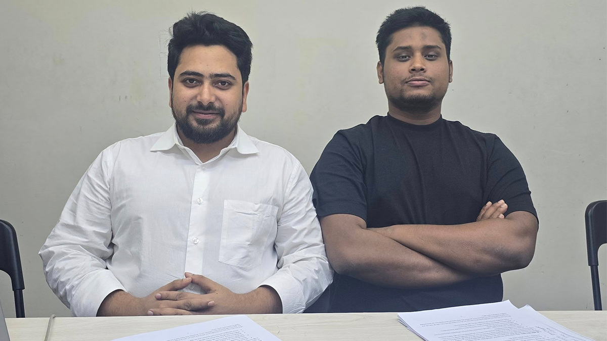 আগামীর প্রধানমন্ত্রী সম্বোধন করে নাহিদকে জন্মদিনের শুভেচ্ছা হাসনাতের