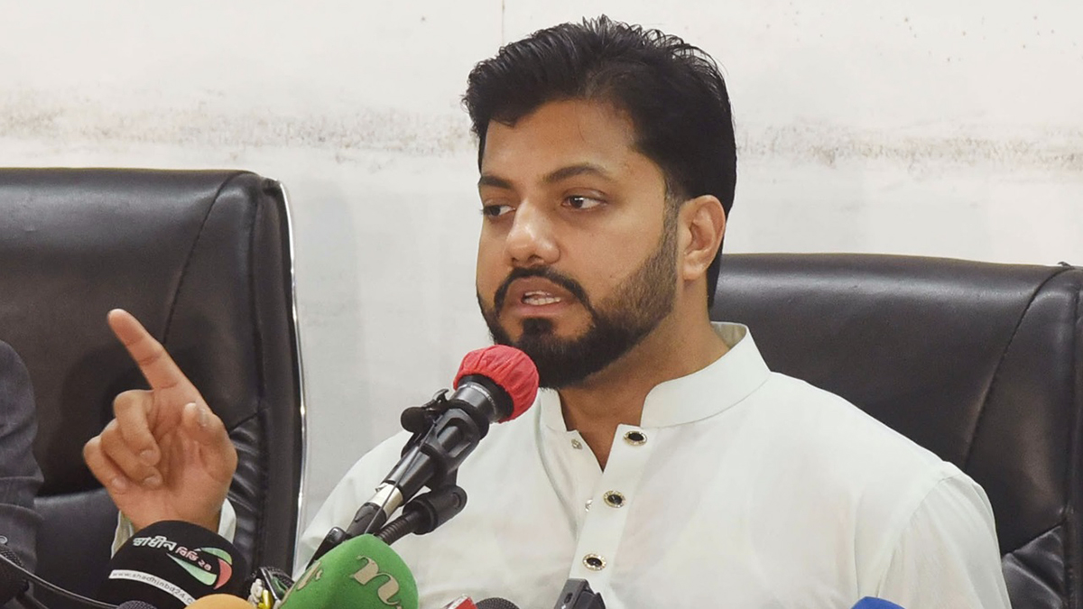 মেয়রের শপথ ইস্যুর সমাধান চান ইশরাক