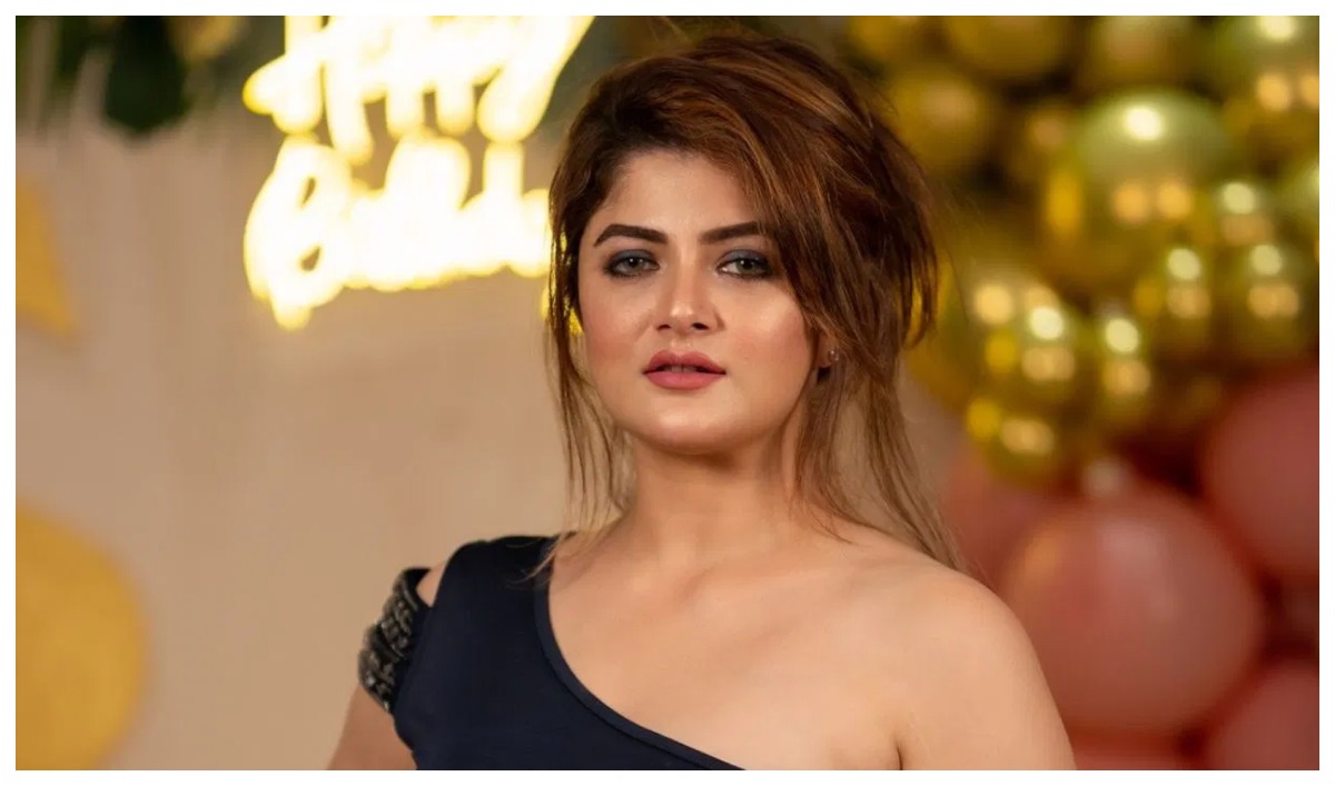 কাকে জীবনের আসল ‘বস’ বললেন শ্রাবন্তী