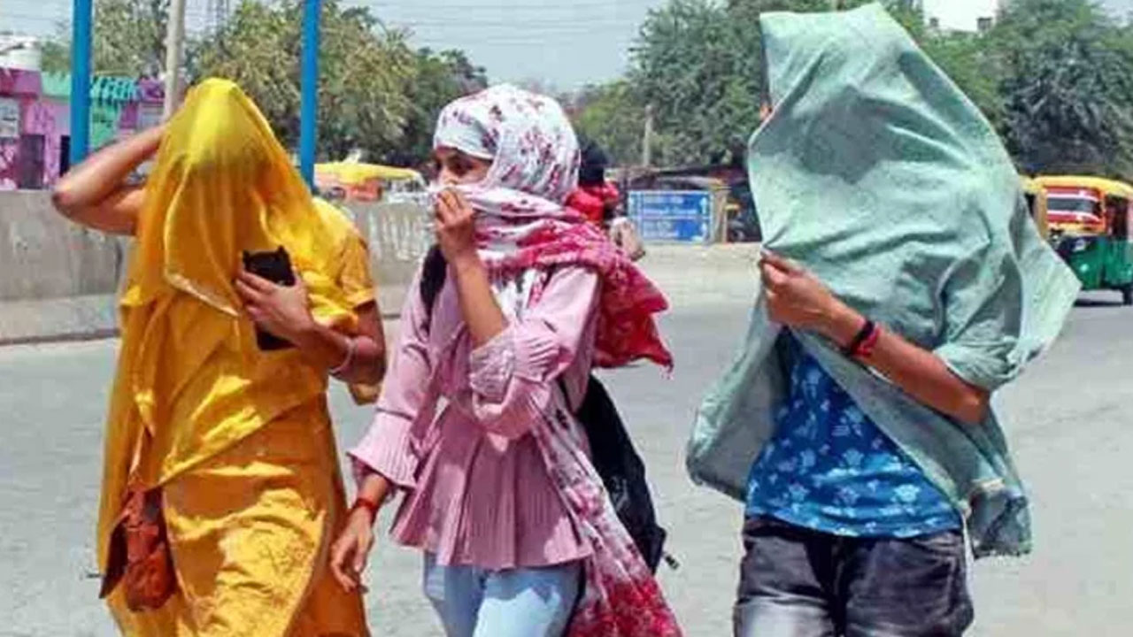 ৪২ ডিগ্রির অধিক তাপমাত্রায় পুড়ছে উত্তর ভারত