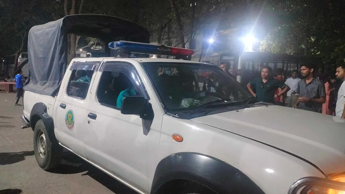জবিতে দুই ছাত্রলীগ নেতা আটক