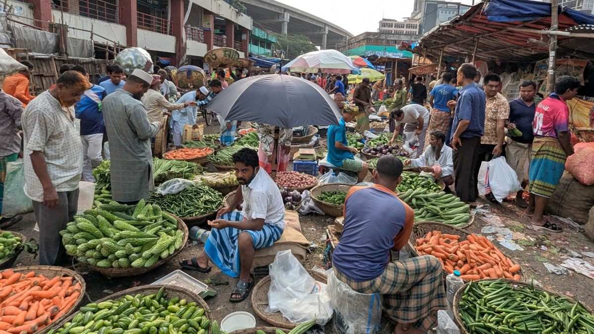 সবজির বাজারে উত্তাপ
