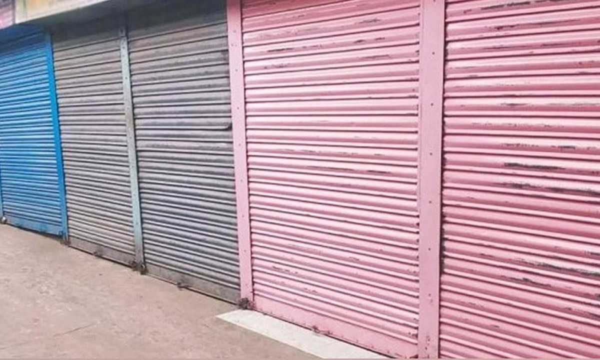 রাজধানীর বন্ধ মার্কেট।       ছবি- সংগৃহীত