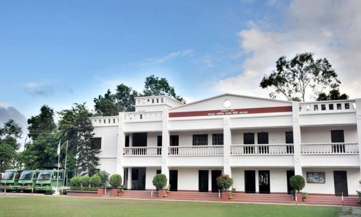 আবদুল কাদির মোল্লা সিটি কলেজ। ছবি- রূপালী বাংলাদেশ