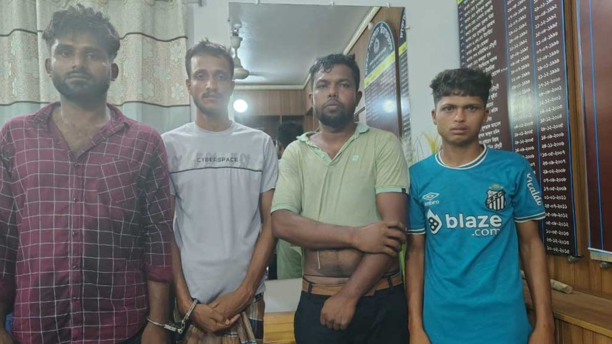 মুরাদনগরে আলোচিত ধর্ষণকাণ্ডে গ্রেপ্তার চার যুবক। ছবি- সংগৃহীত