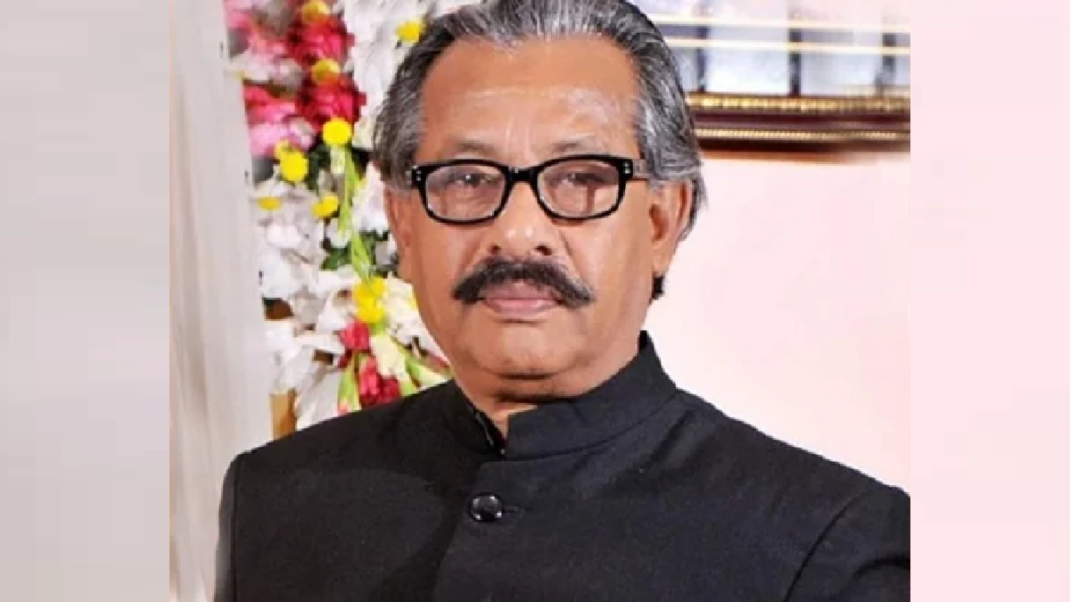 পল্টিবাজ নেতার ৮ বার দলবদল