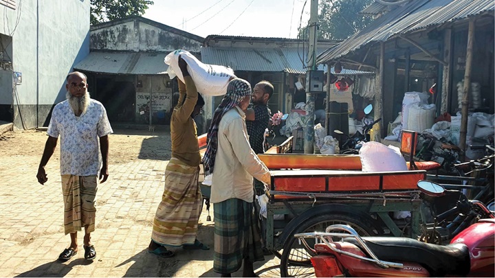 সার সিন্ডিকেটে দিশাহারা কৃষকরা