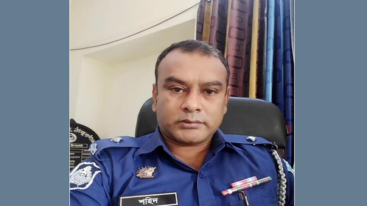 ১৬টি গরু থানায় আটকে ঘুষ দাবি: ওসিকে স্ট্যান্ড রিলিজ