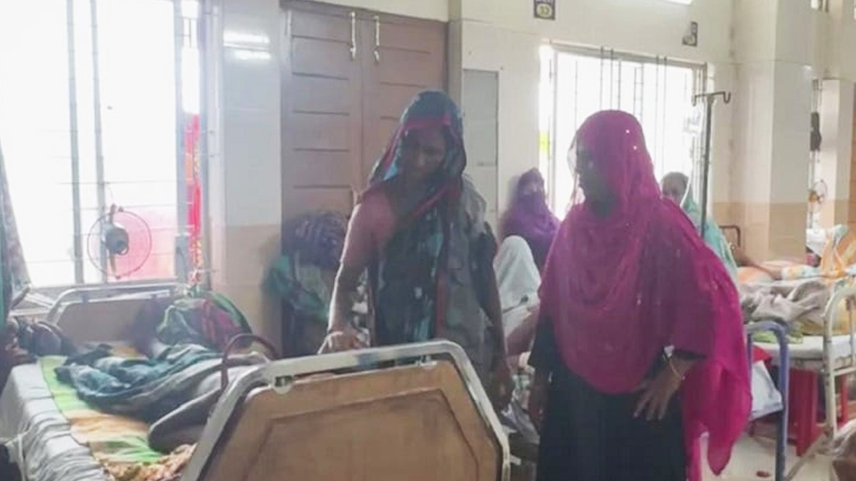 নাজমুল এখন গুরুতর আহতবস্থায় হাসপাতালে চিকিৎসাধীন।    ছবি- সংগৃহীত