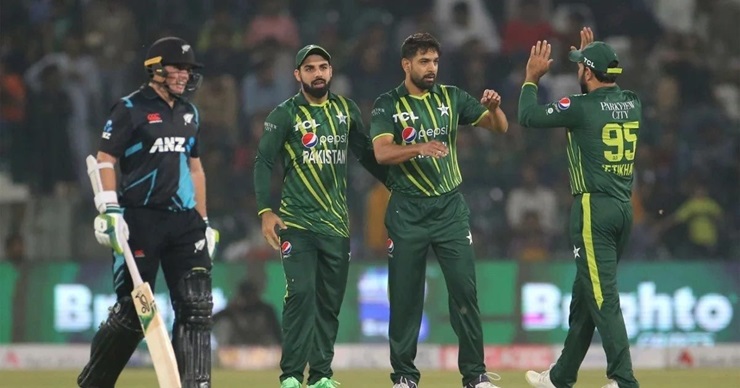 বড় জয়ে সিরিজে সমতা আনলো পাকিস্তান