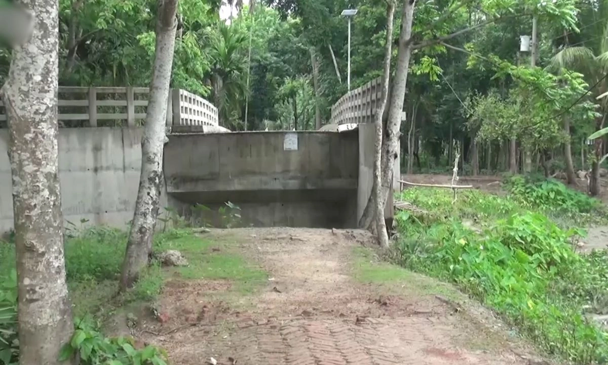 অসমাপ্ত সেতু। ছবি- রূপালী বাংলাদেশ