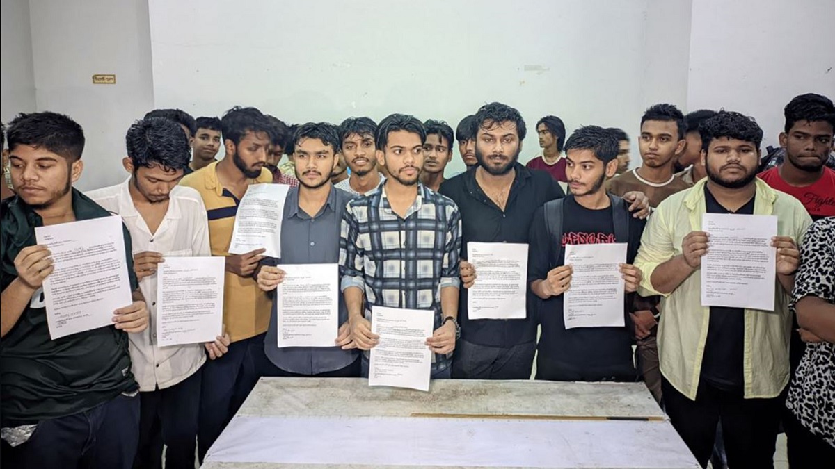 রংপুর মহানগর ও জেলা কমিটির  ১৬ নেতা পদত্যাগ করেছেন । ছবি- সংগৃহীত