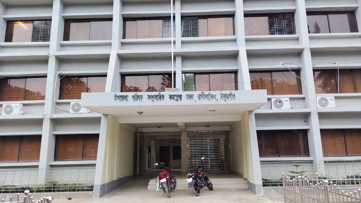 রাণীশংকৈল উপজেলা পরিষদ সম্প্রসারিত কমপ্লেক্ম ভবন। ছবি- রূপালী বাংলাদেশ