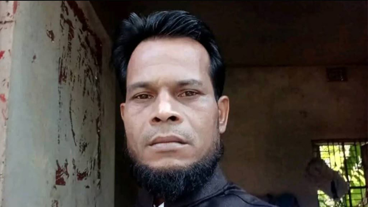 প্রবাসীর স্ত্রীর ঘর থেকে হাতেনাতে  আটক যুবলীগ নেতা