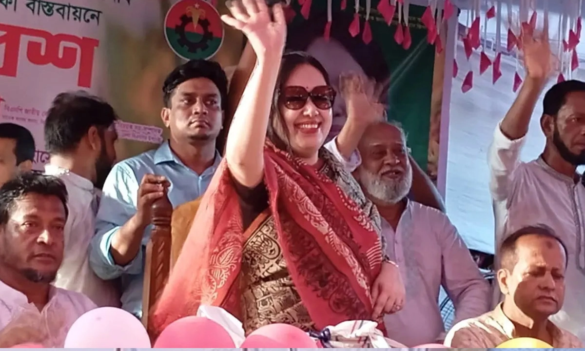 ব্রাহ্মণবাড়িয়ার সরাইলে কর্মিসভায় ব্যারিস্টার রুমিন ফারহানা।    ছবি- সংগৃহীত