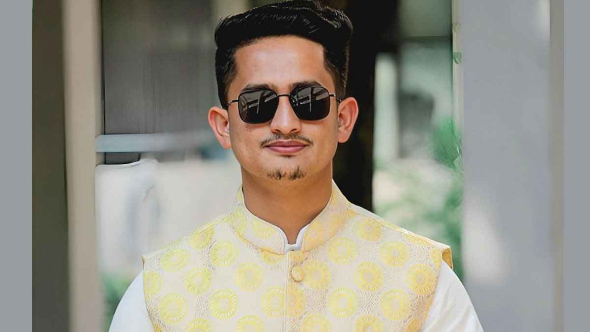 প্রধান উপদেষ্টাকে নিয়ে সারজিসের স্ট্যাটাস