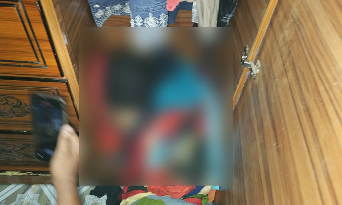 দৌলতদিয়ায় ওয়ারড্রবে মিলল যৌনকর্মীর মরদেহ