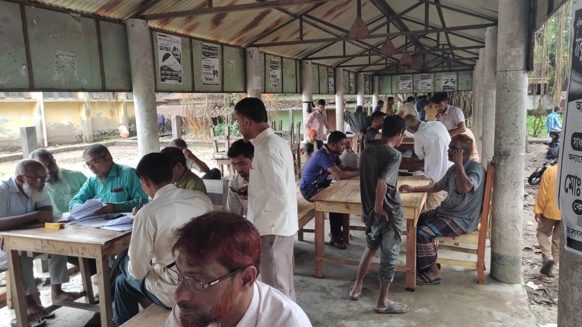 ঠাকুরগাঁও দলিল লেখক সমিতির বিরুদ্ধে কোটি টাকা চাঁদাবাজির অভিযোগ