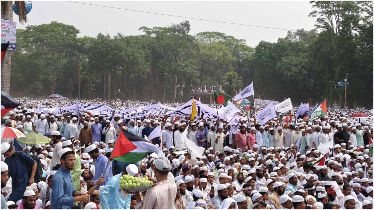 সোহরাওয়ার্দী উদ্যানের সমাবেশে লাখো মানুষের ঢল। ছবি-সংগৃহীত