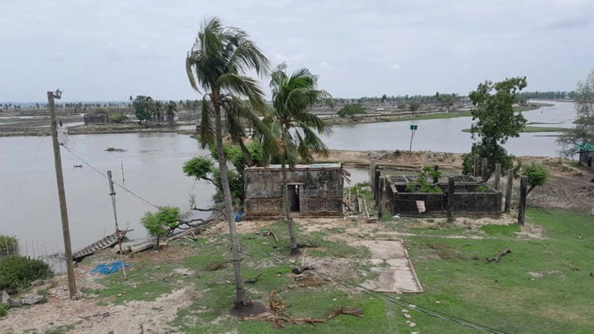 কক্সবাজারের চকরিয়ায় গ্রামীণ মৎস্য ও পশুসম্পদ ফাউন্ডেশনের ঘের।  ছবি- সংগৃহীত