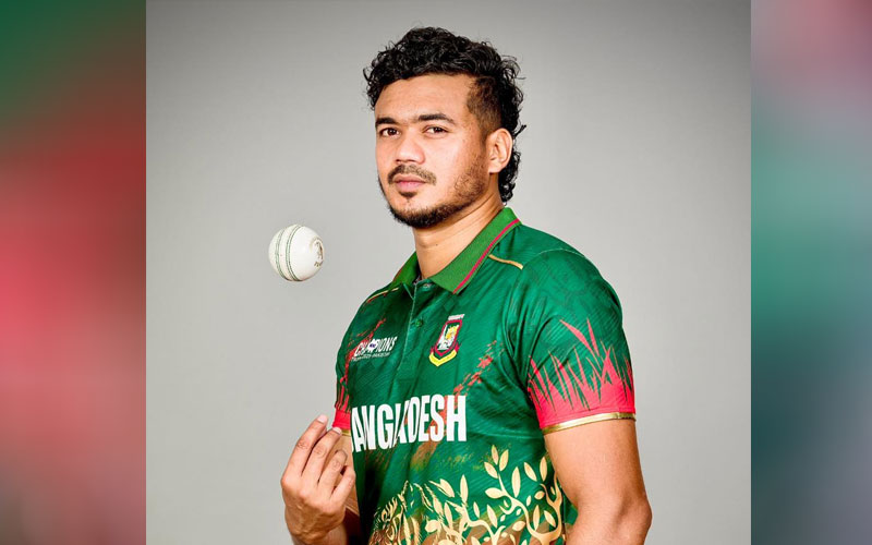 চ্যাম্পিয়নস ট্রফির সেরা বোলিংয়ের তালিকায় তাসকিন