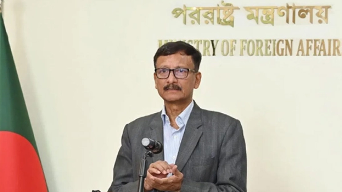 বিদেশে কর্মী পাঠাতে ৮০ শতাংশ সমস্যাই এই দেশে: পররাষ্ট্র উপদেষ্টা